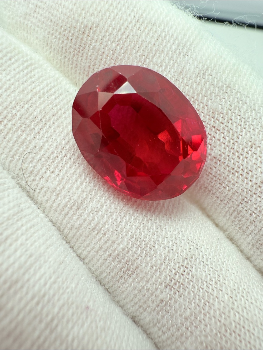 Vivid Red Oval Faceted Gemstone for Women’s Ring or Collection